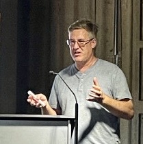 Dr Andrew Richardson 