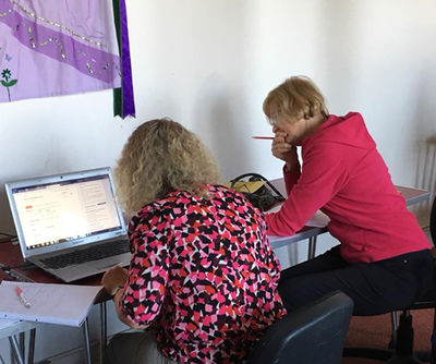 A research help & advice session at Deal